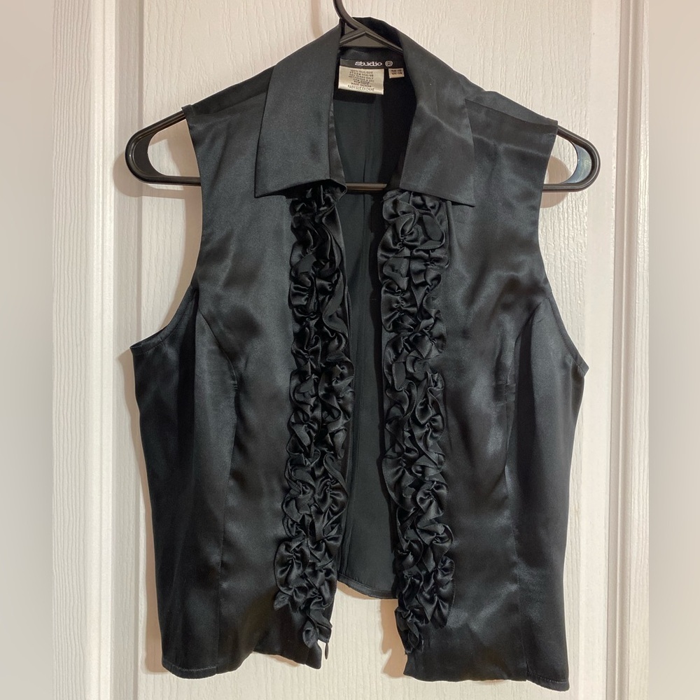 Studio 100% Silk V-Neck Ruffled Sleeveless Collared Zippered Black Tank UK14 - Picture 6 of 8